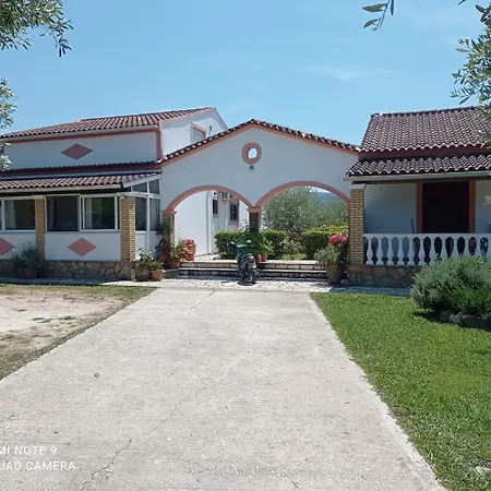 Yannis 1 Apartment
