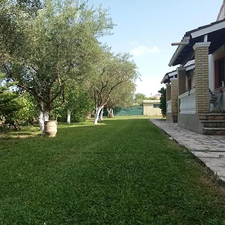 Yannis 1 Apartment