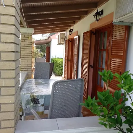 Appartement Yannis 1 Roda (Corfu)